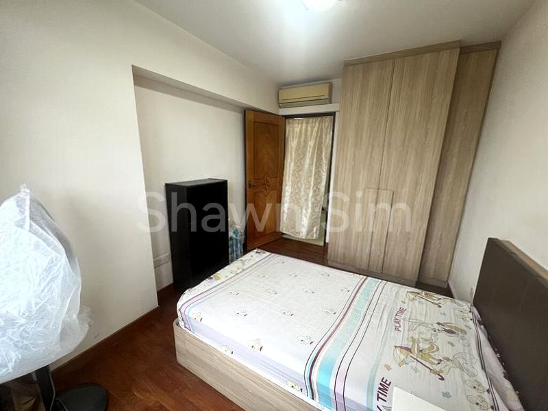 Common Room (HDB) for Rent in  264D Compassvale Bow - Image 2